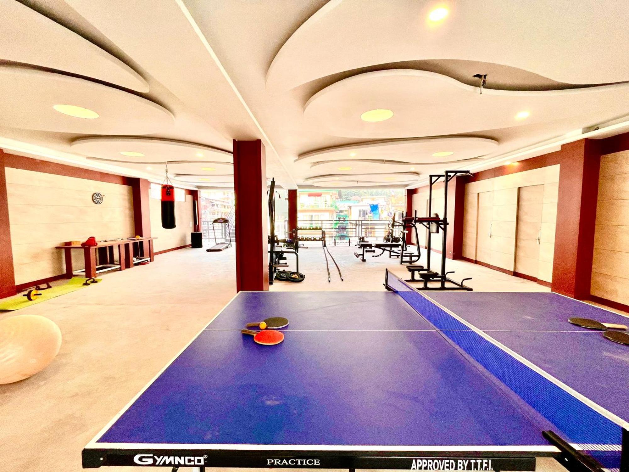 Vista Resort, Manali - ! Near Mall Road !! Hot & Cold Ac Rooms !! Best Selling !! Big Parking !! Luxury Collection !! Open Terrace !! Lift !! Playing Zone !! Property Of The Year ! Bagian luar foto