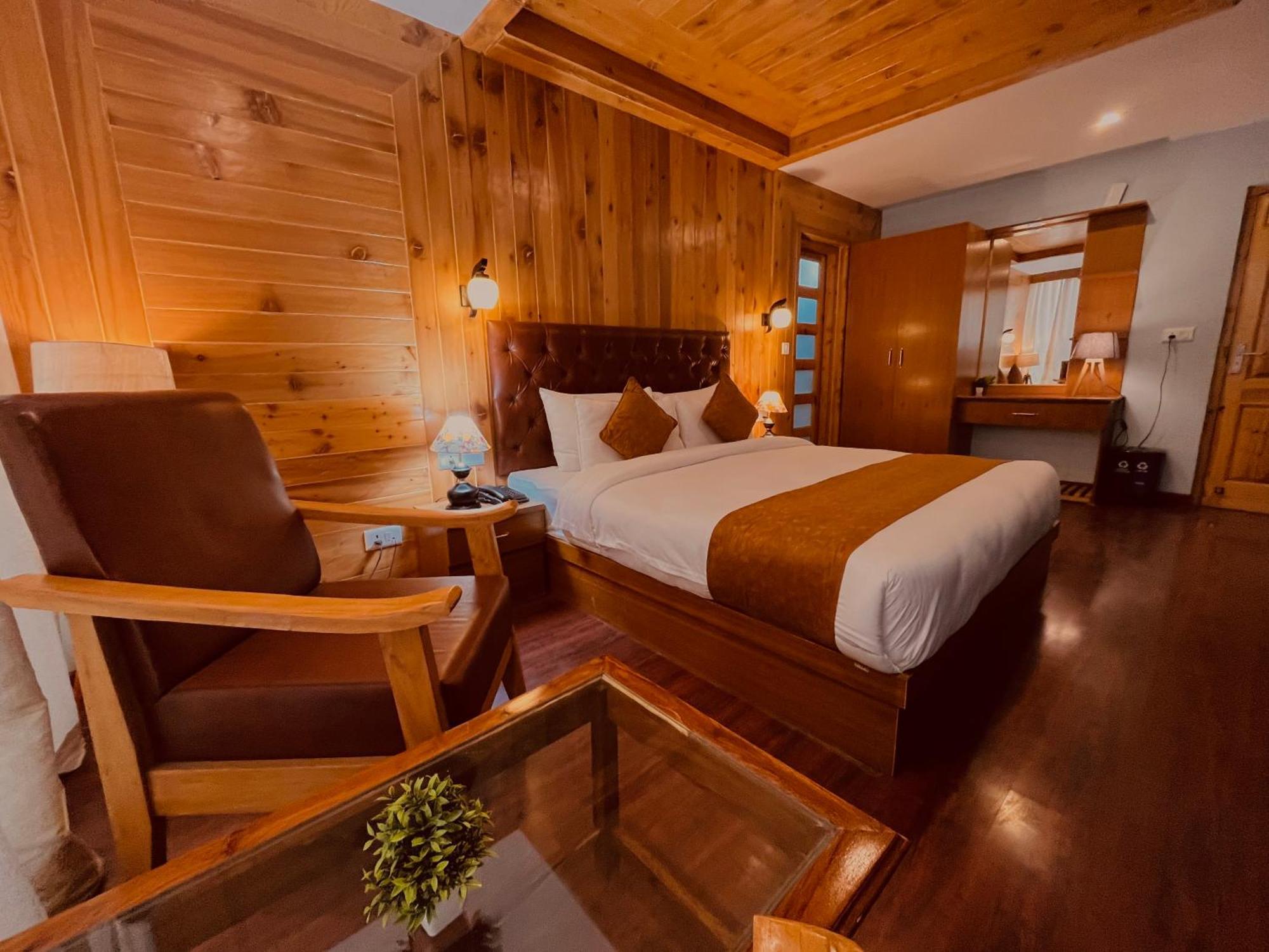 Vista Resort, Manali - ! Near Mall Road !! Hot & Cold Ac Rooms !! Best Selling !! Big Parking !! Luxury Collection !! Open Terrace !! Lift !! Playing Zone !! Property Of The Year ! Bagian luar foto