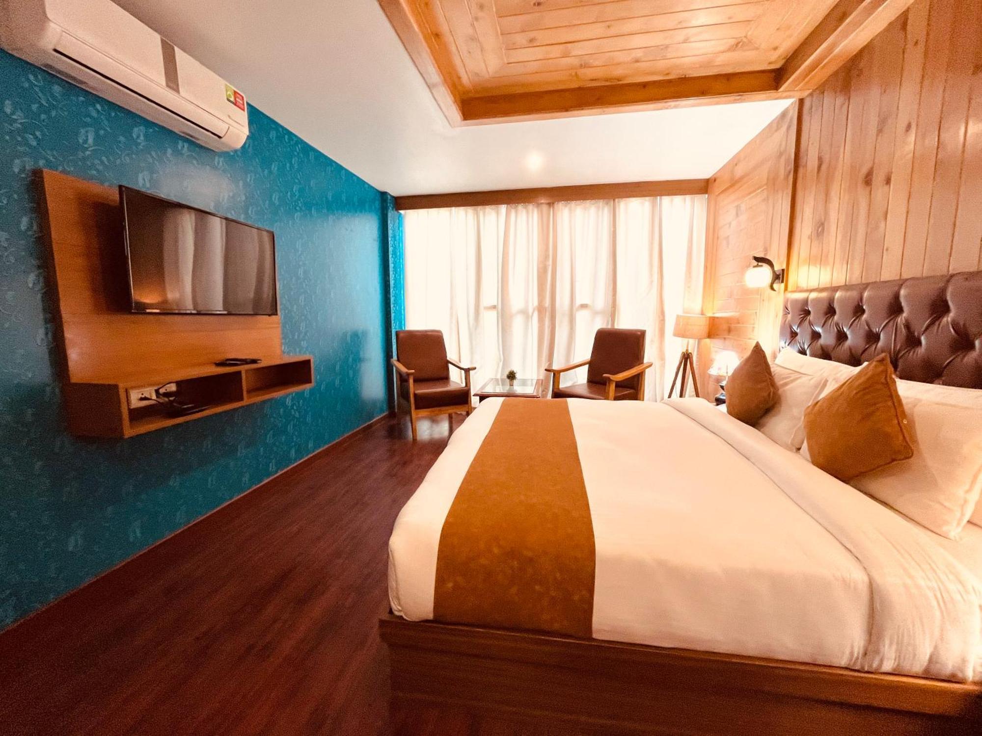 Vista Resort, Manali - ! Near Mall Road !! Hot & Cold Ac Rooms !! Best Selling !! Big Parking !! Luxury Collection !! Open Terrace !! Lift !! Playing Zone !! Property Of The Year ! Bagian luar foto