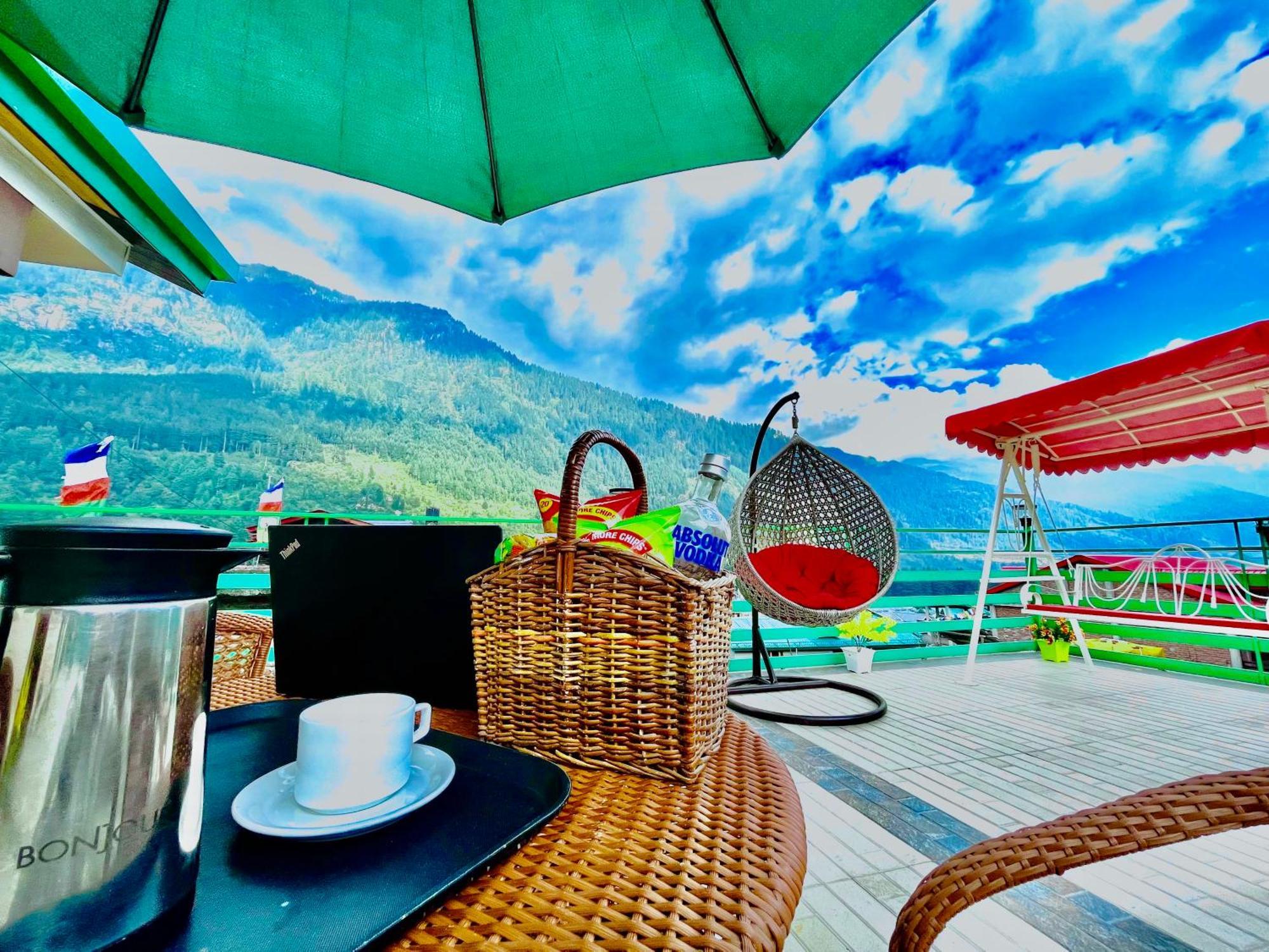 Vista Resort, Manali - ! Near Mall Road !! Hot & Cold Ac Rooms !! Best Selling !! Big Parking !! Luxury Collection !! Open Terrace !! Lift !! Playing Zone !! Property Of The Year ! Bagian luar foto