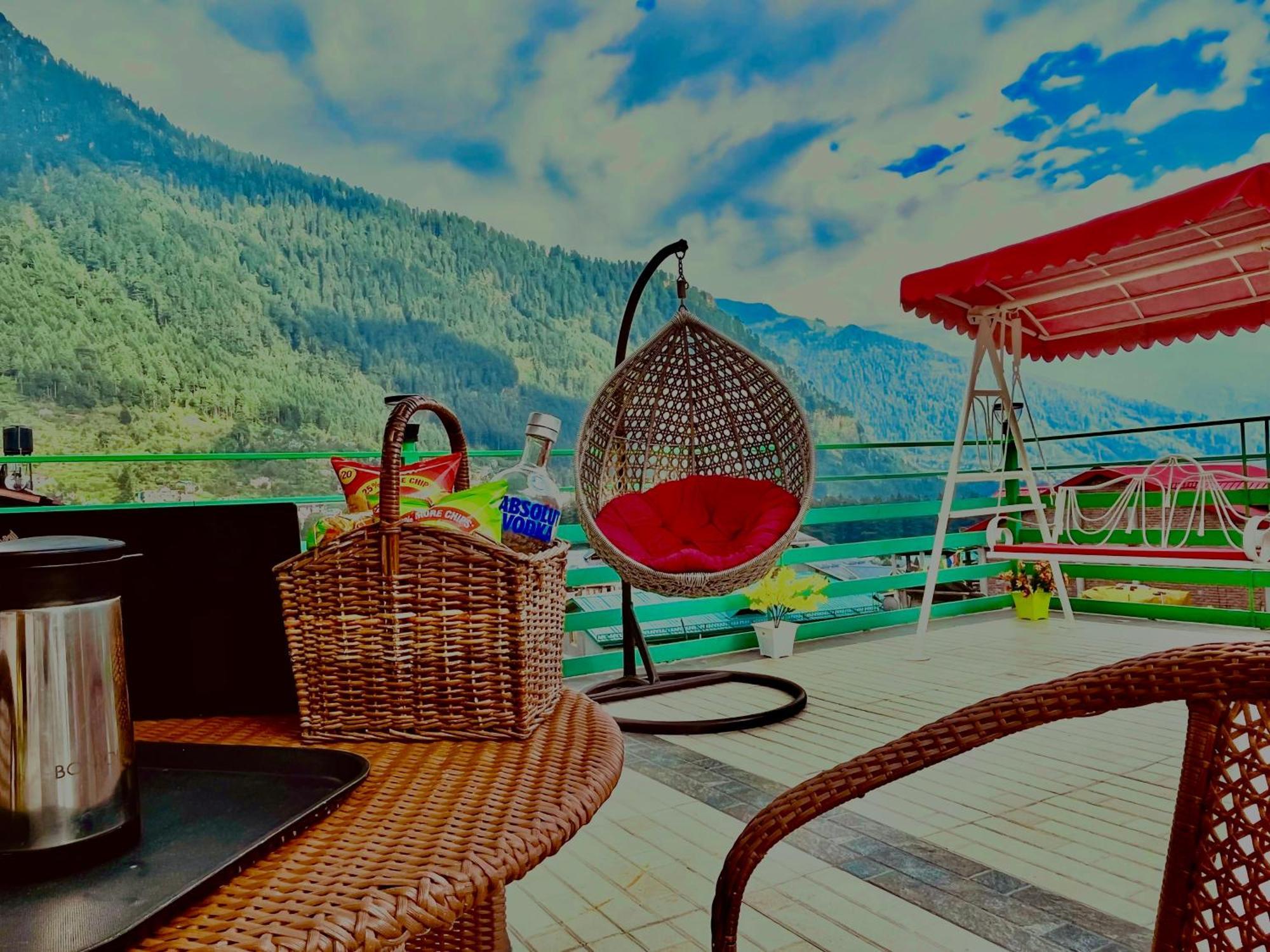 Vista Resort, Manali - ! Near Mall Road !! Hot & Cold Ac Rooms !! Best Selling !! Big Parking !! Luxury Collection !! Open Terrace !! Lift !! Playing Zone !! Property Of The Year ! Bagian luar foto