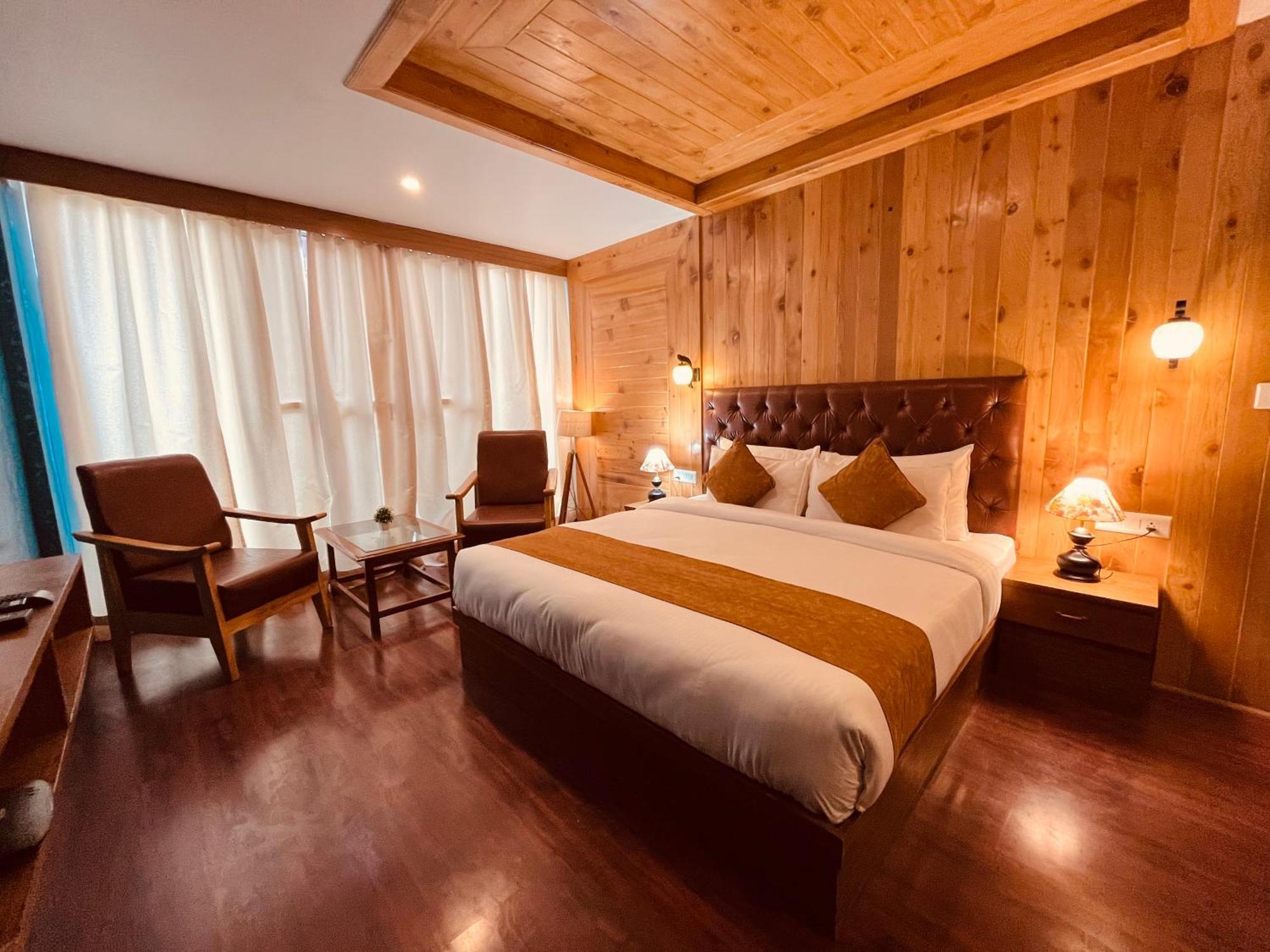 Vista Resort, Manali - ! Near Mall Road !! Hot & Cold Ac Rooms !! Best Selling !! Big Parking !! Luxury Collection !! Open Terrace !! Lift !! Playing Zone !! Property Of The Year ! Bagian luar foto