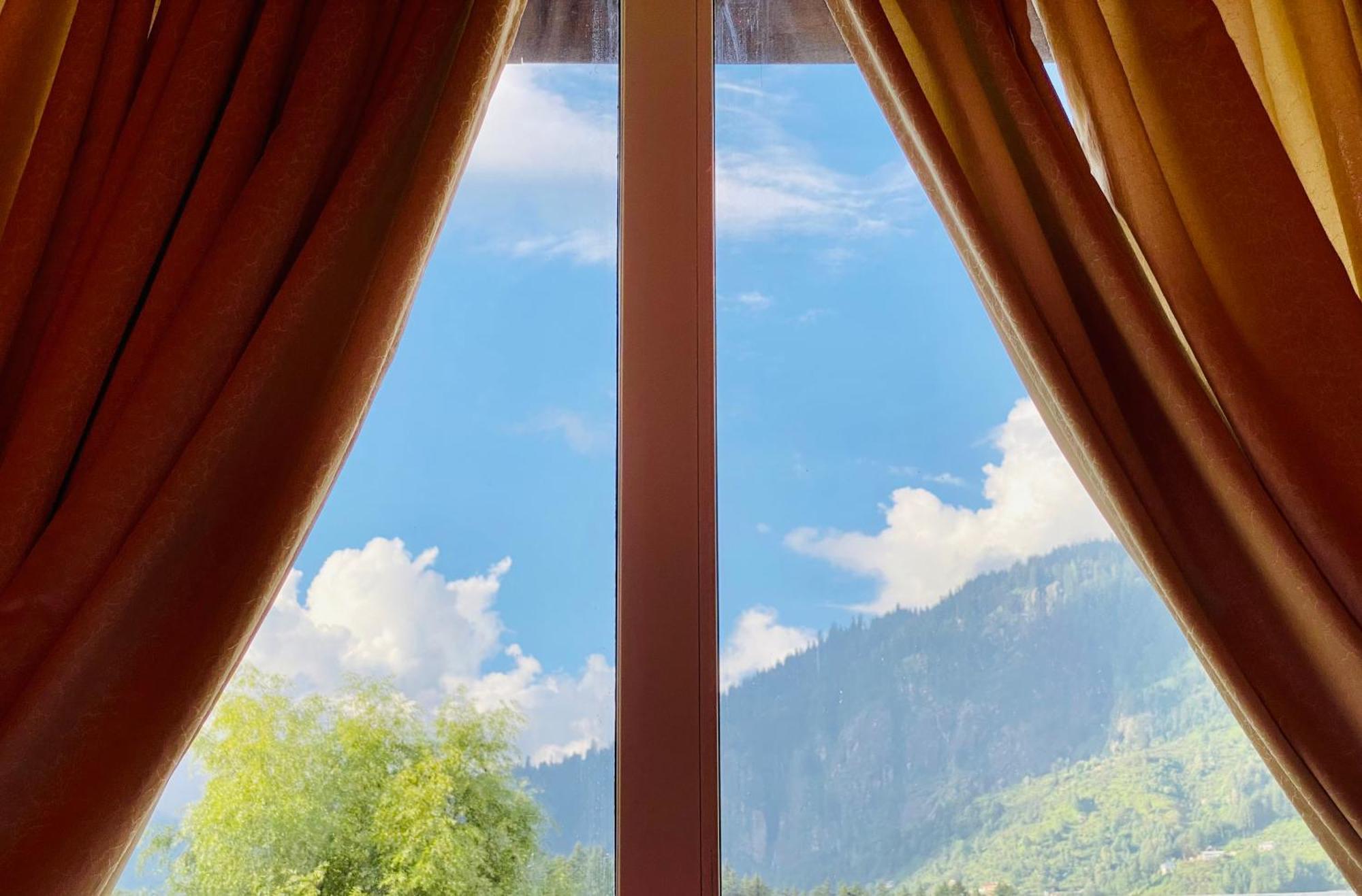 Vista Resort, Manali - ! Near Mall Road !! Hot & Cold Ac Rooms !! Best Selling !! Big Parking !! Luxury Collection !! Open Terrace !! Lift !! Playing Zone !! Property Of The Year ! Bagian luar foto